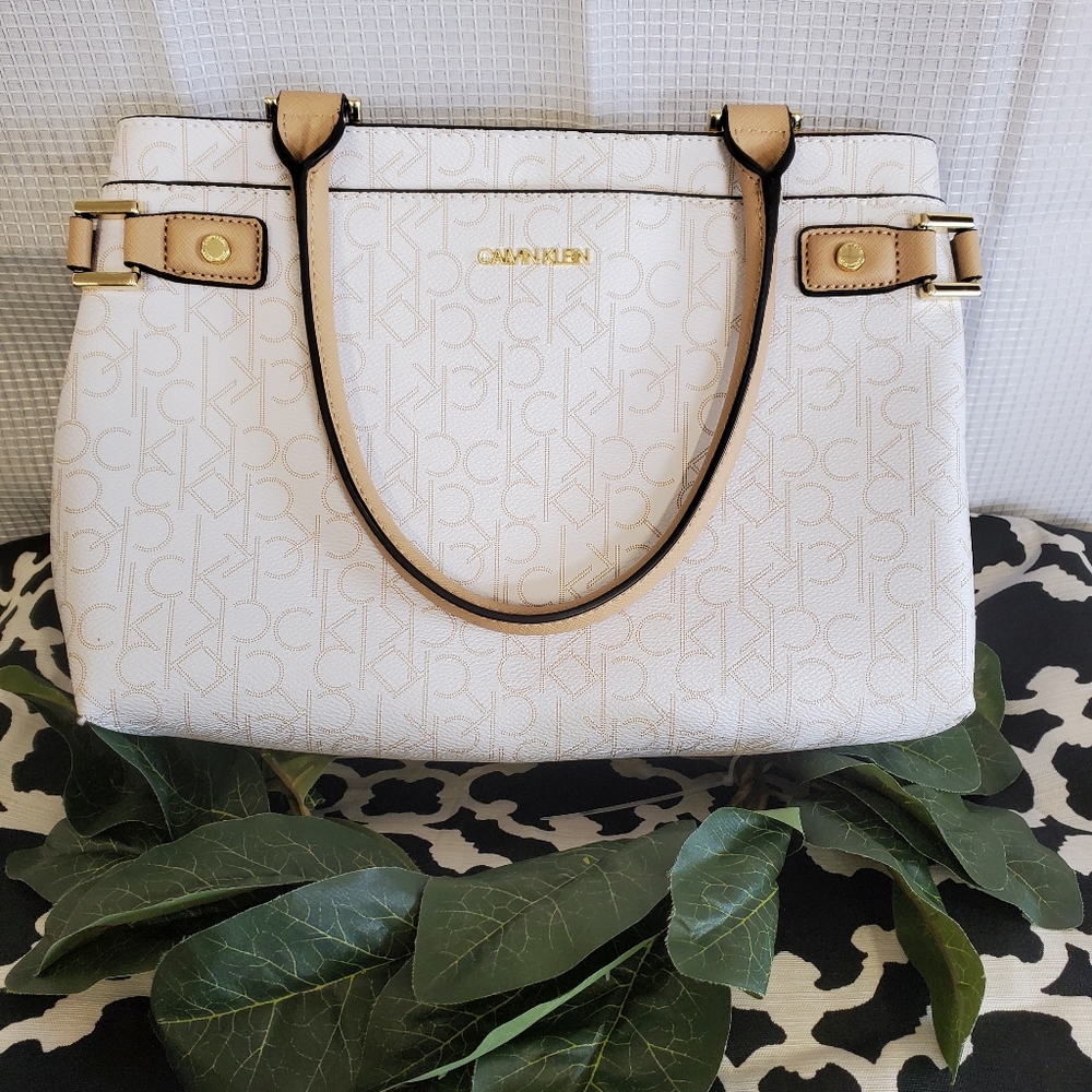 Calvin Klein handbag purse